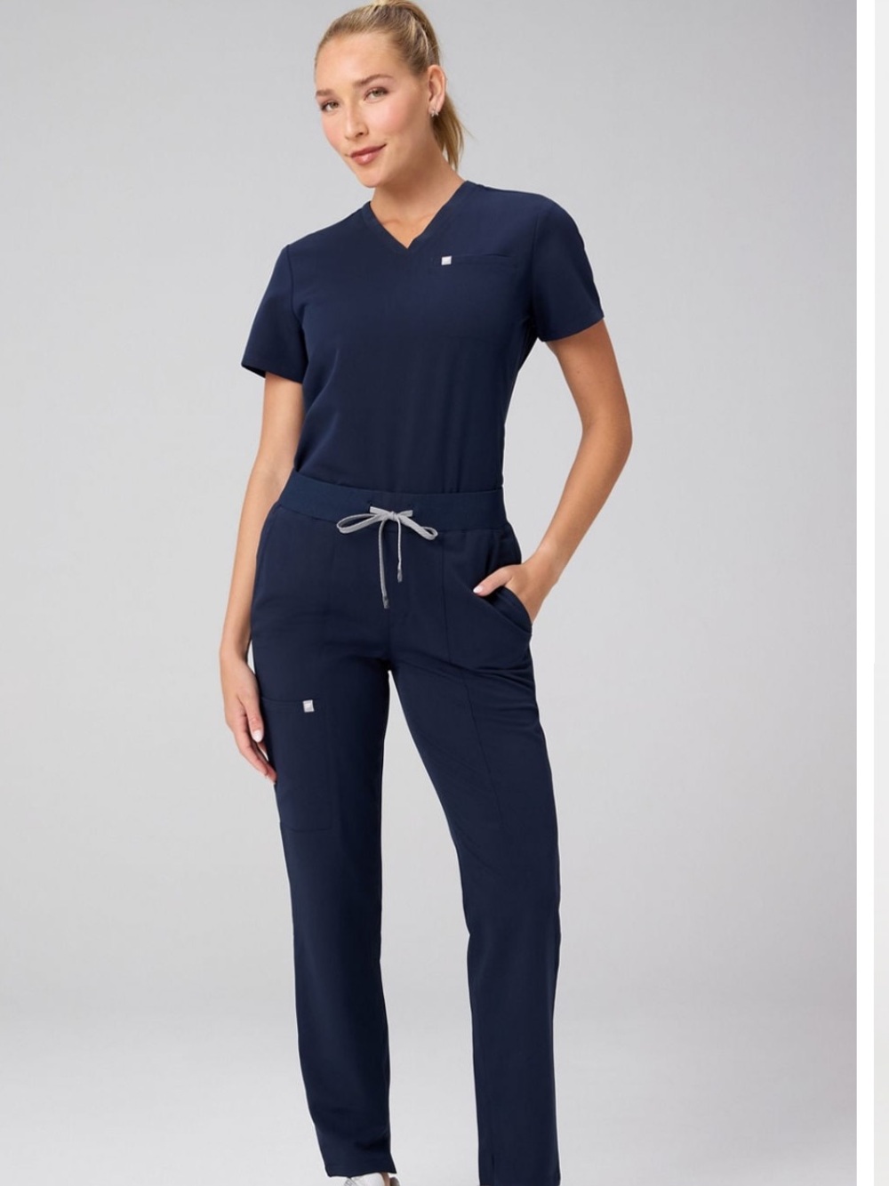 Fabletics scrub SET— Vital 1 pocket scrub top & ion scrub pants